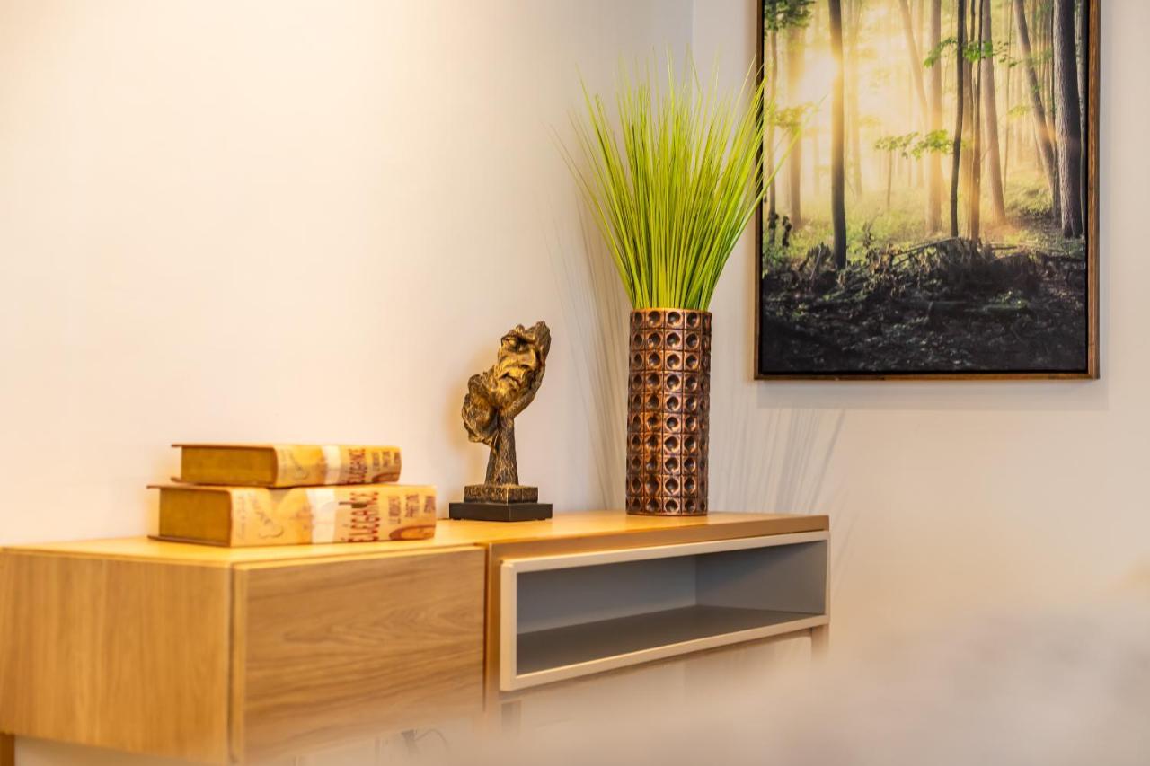 Delupo Hotel - Livin Studios Criciuma  Luaran gambar