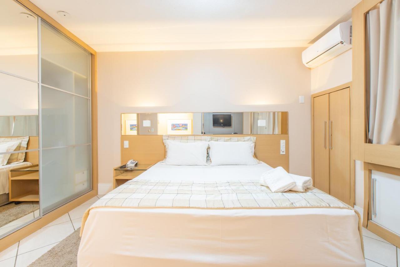 Delupo Hotel - Livin Studios Criciuma  Luaran gambar