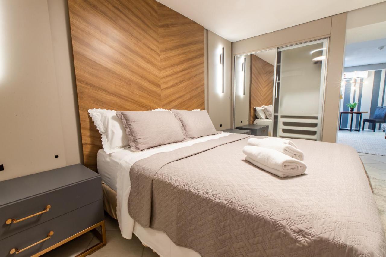 Delupo Hotel - Livin Studios Criciuma  Luaran gambar