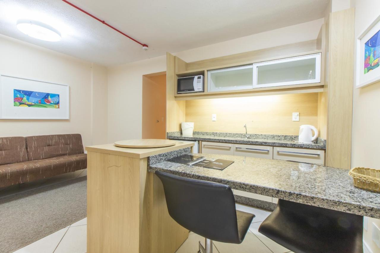 Delupo Hotel - Livin Studios Criciuma  Luaran gambar