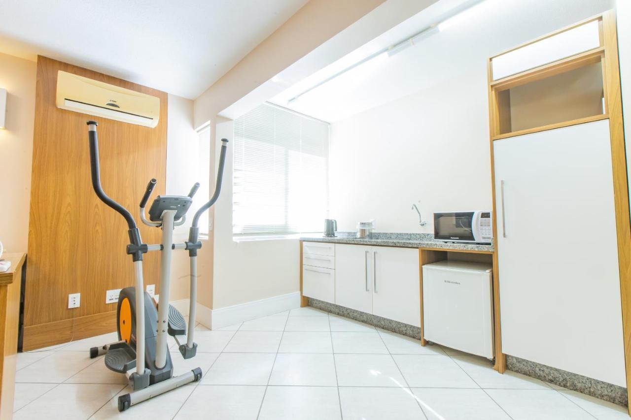 Delupo Hotel - Livin Studios Criciuma  Luaran gambar